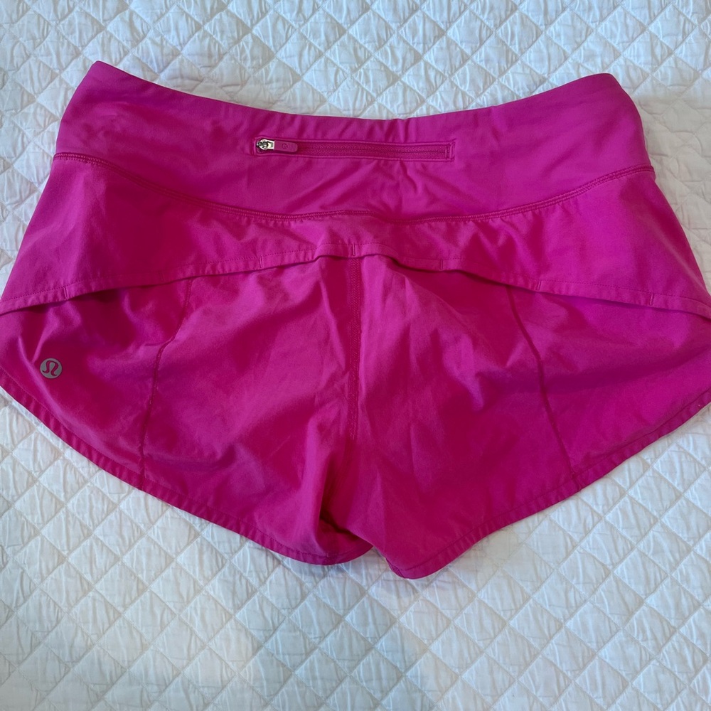 Lululemon Sonic Pink Low Rise Speed Up Shorts Size 6